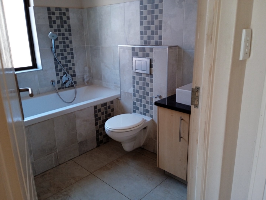 3 Bedroom Property for Sale in Ifafi North West